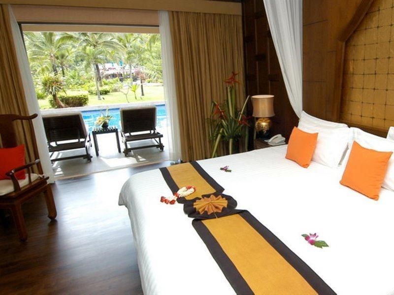 Marriott Resort And Spa Nai Yang Beach Екстер'єр фото